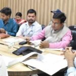 भूमि विवाद सुलझाकर जल्द शुरू हों हाईवे कार्यः डीएम