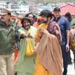 बदरीश पुरी पहुंचे बागेश्वर धाम के धीरेंद्र शास्त्री