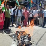 पेट्रोल-डीजल कीमतों में बढ़ोतरी के खिलाफ कांग्रेस का हल्लाबोल