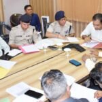 सड़क सुरक्षा को लेकर सुप्रीम कोर्ट के निर्देशों का हो पालनः डीएम