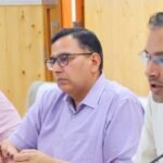 शिकायतों के निस्तारण में न हो कोई लापरवाही: डीएम