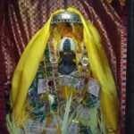 जहां भगवान विष्णु की पूजा में महिला और पुरुष पुजारी निभाते हैं समान भूमिका