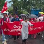 मजदूर संगठनों ने सरकार के खिलाफ खोला मोर्चा