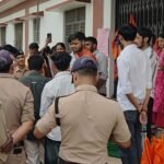 पोखरी महाविद्यालय में चैथे दिन उग्र हुआ छात्र आंदोलन, छात्रों ने की तालाबंदी