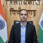 डीएम का अल्टीमेटम: तीन दिन में सड़क दुरुस्त करो, वरना अफसर होंगे जिम्मेदार