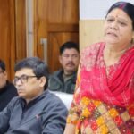 जनता की शिकायतें सुनीं, अफसरों को दिया जवाब का समय